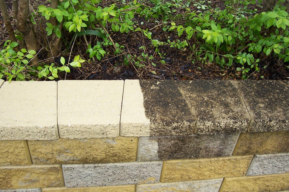 Andy's Concrete Cleaning Pic 1 - Sandstone Walls