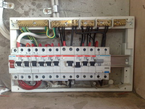 S.N.E. Electrical Contractors Pic 4