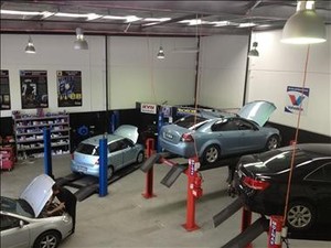 Express Lube Pic 3 - Qualified Mechanics Erina Central Coast