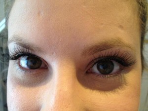 De Luxe Tan & Beauty Pic 4 - Eyelash extensions Aspendale Edithvale Bonbeach Chelsea