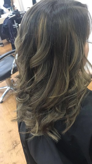 Jt's Hair Stylists Pic 3 - I went to Jts in the middle of December to get my hair dyed I had Alannah who usually cuts my hair and I wasnt disappointed with her skills to do Balyage I am so in love with my hair Thankyou Alannah