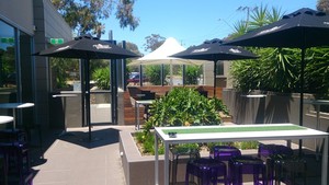 Bridgeway Hotel Pic 2 - It also has a decent beer garden