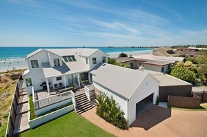 Hearn's Port Fairy Accommodation Pic 2 - Sandcastles Moyne Court Port Fairy