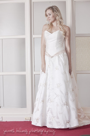 Ribbons Bridal & Couture Pic 5