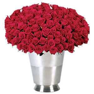 Carew's Florist Pic 5 - 100 Red Roses