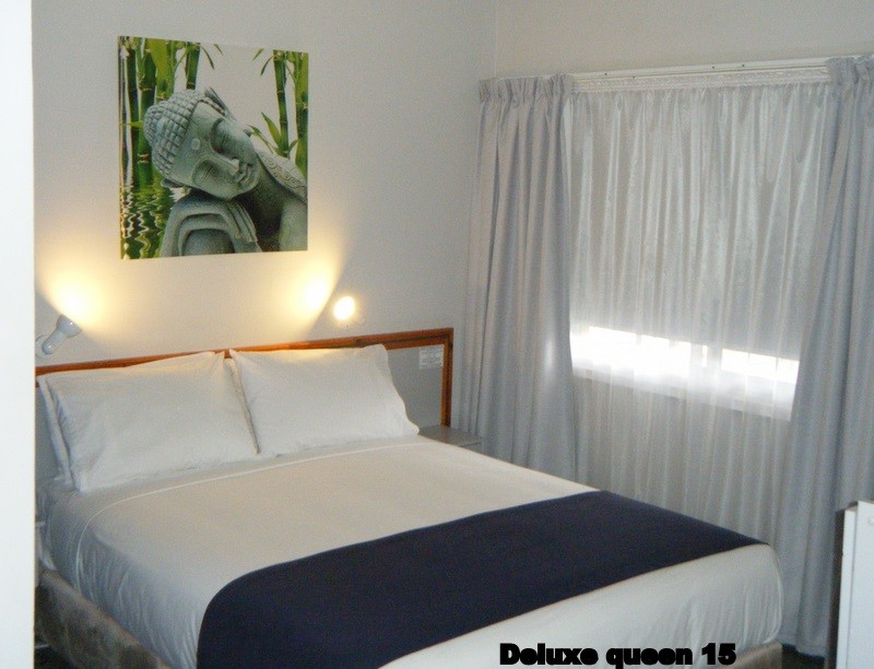 Orana Windmill Motel Pic 1 - De luxe Queen Room