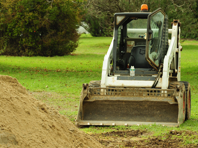 MP Earthmoving Services Pic 2