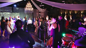 Paris by Night Pic 3 - Paris by Night Professional wedding in Melbourne and country Victoria