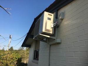 Red Earth Energy Storage Pic 2 - outside unit for air conditioner