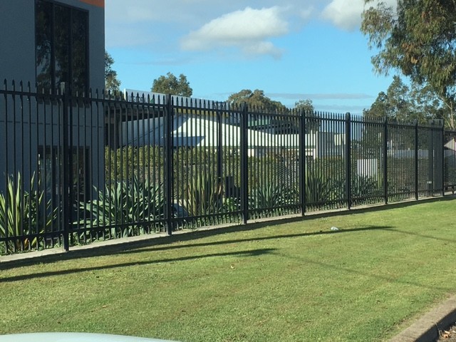 Valley Fencing Pty Ltd Pic 1 - Diplomat fencing