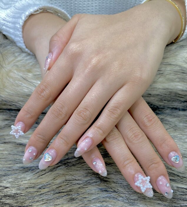 Amora Nails Beauty Pic 1