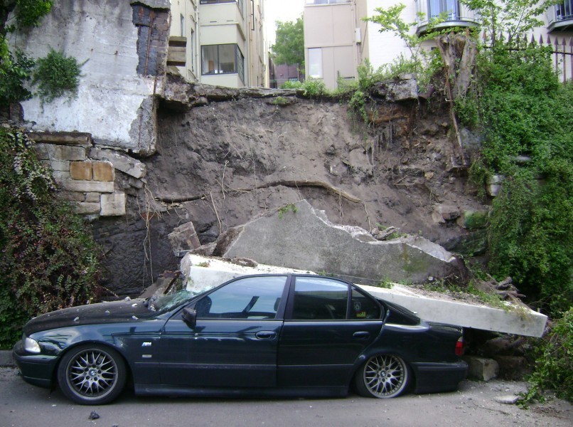 Strata Engineering Solutions Pic 1 - Sandstone retaining wall collapsed at strata property at Farrell Avenue Darlinghurst NSW