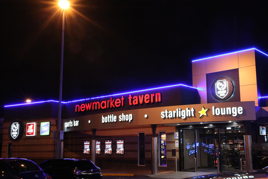 Newmarket Tavern Pic 1 - Newmarket Tavern Shopping Plaza