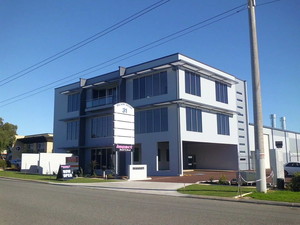 Impact Panel and Paint Pic 3 - Wilson House 31 Winton road Joondalup