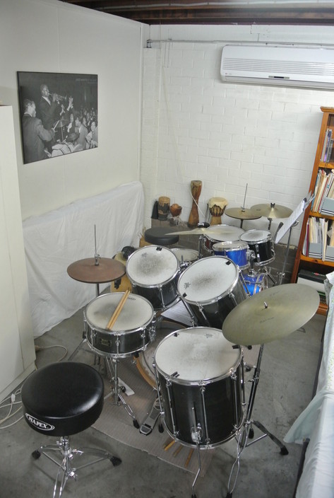 Steve Powell Drum Teaching Pic 1 - Air conditioned studio