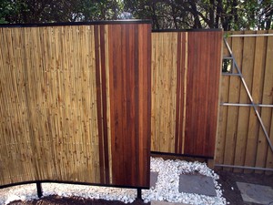 Flo Gardens Pic 4 - Privacy screens