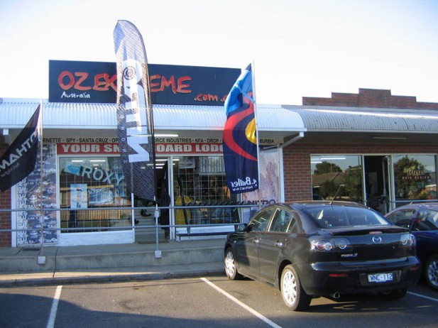 OZ EXTREME Geelong Pic 1 - snowboarding equipment and clothing geelong vic