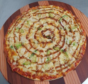 Rafters Cafe & Restaurant Pic 3 - Chicken Avocado Pizza