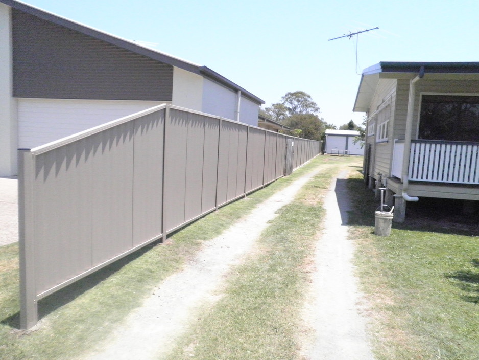 AJ's Town and Country Fencing Pic 1 - Colorbond