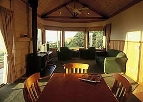 Glenoe Cottages Pic 1 - Lounge room