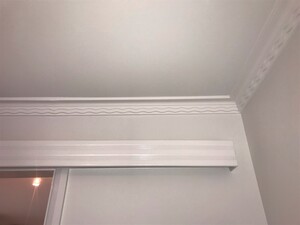 I Paint 4 Less Pic 3 - White ceiling decorative cornice walls door frame and door track decorative cover