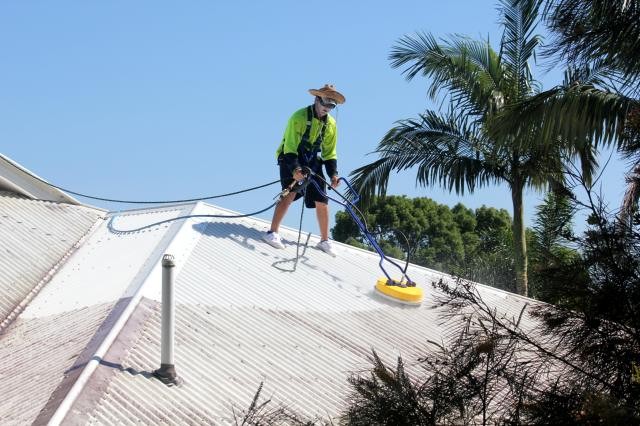 Waterwise Pressure Cleaning Sunshine Coast Pic 1 - Roof Cleaning