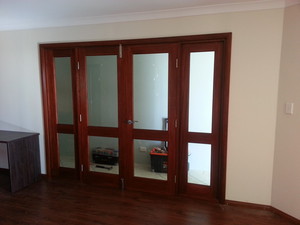 door-fit Pic 5 - DOUBLE GLASS DOORS WITH SIDE LIGHTS