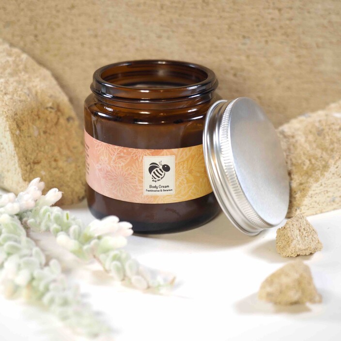 Busy Bee Blossom Pic 1 - Frankincense and Geranium Repair Body Cream with pure botanical and essential oils for very dry skin