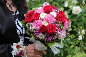 Diane's Floral Occasions Pic 2 - Modern Style Bridal Posy Wrist Spray