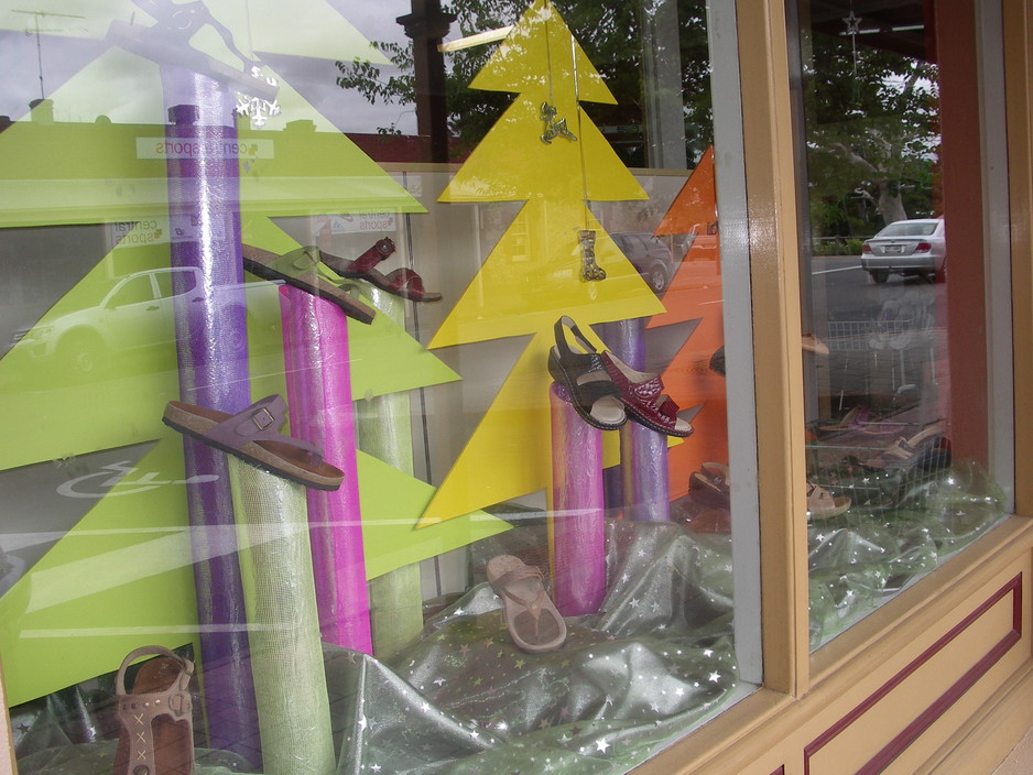 Strath Shoe Box Pic 1 - Our Christmas Windows