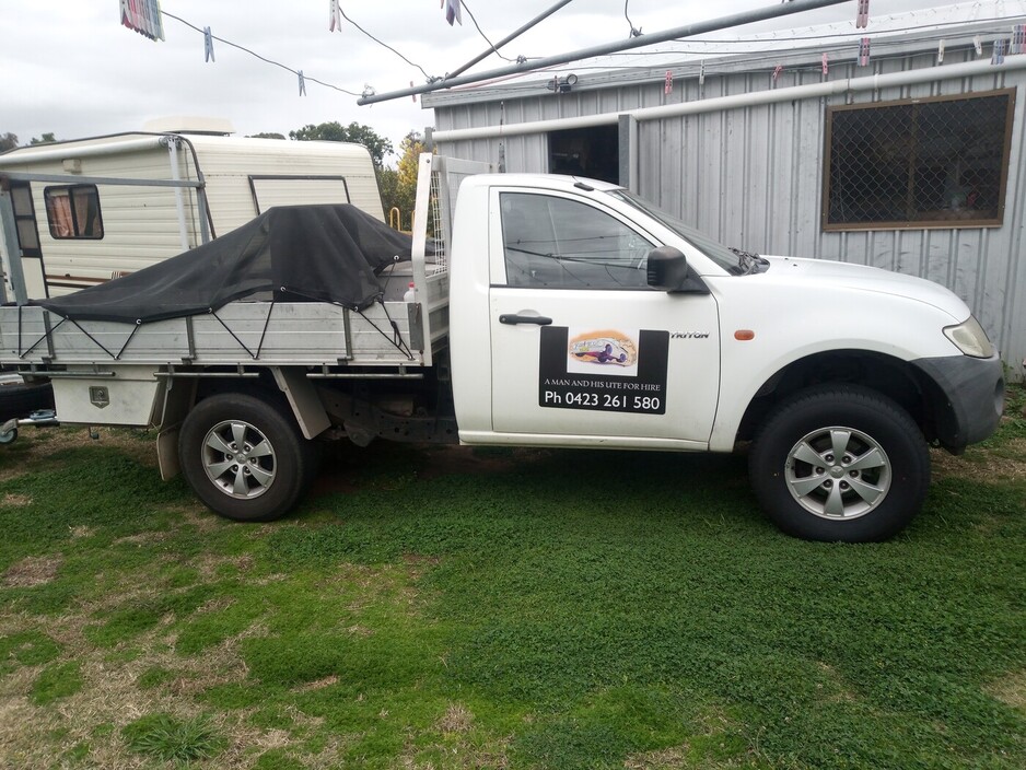 A Man And His Ute For Hire Pic 1