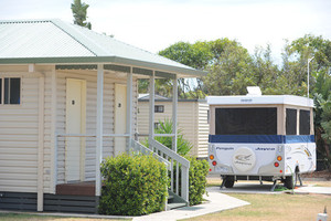 Sydney Lakeside Holiday Park Pic 4