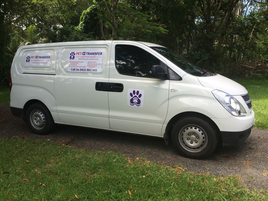 Pet Transfer Pic 1 - Fully Equipped Vehicle and Trained Driver