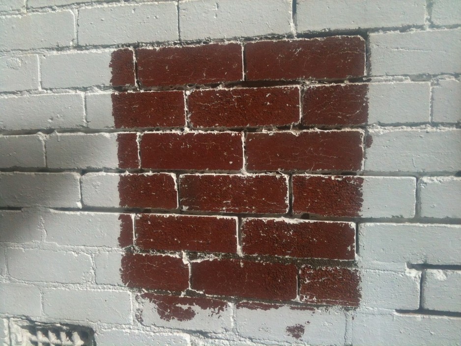 Enviro Blast Australia Pic 1 - Paint removed from brick using soda water spray