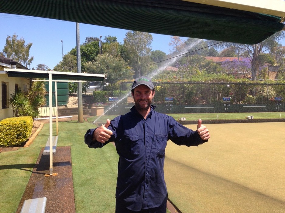 Jindalee Bowls Club Pic 2 - Scotty the green keeper and bowler