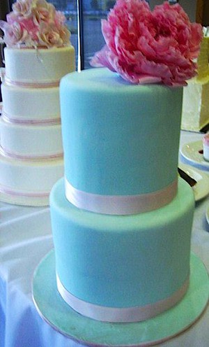 About My Cakes & Sugar Art Pic 3 - pionia wedding cake