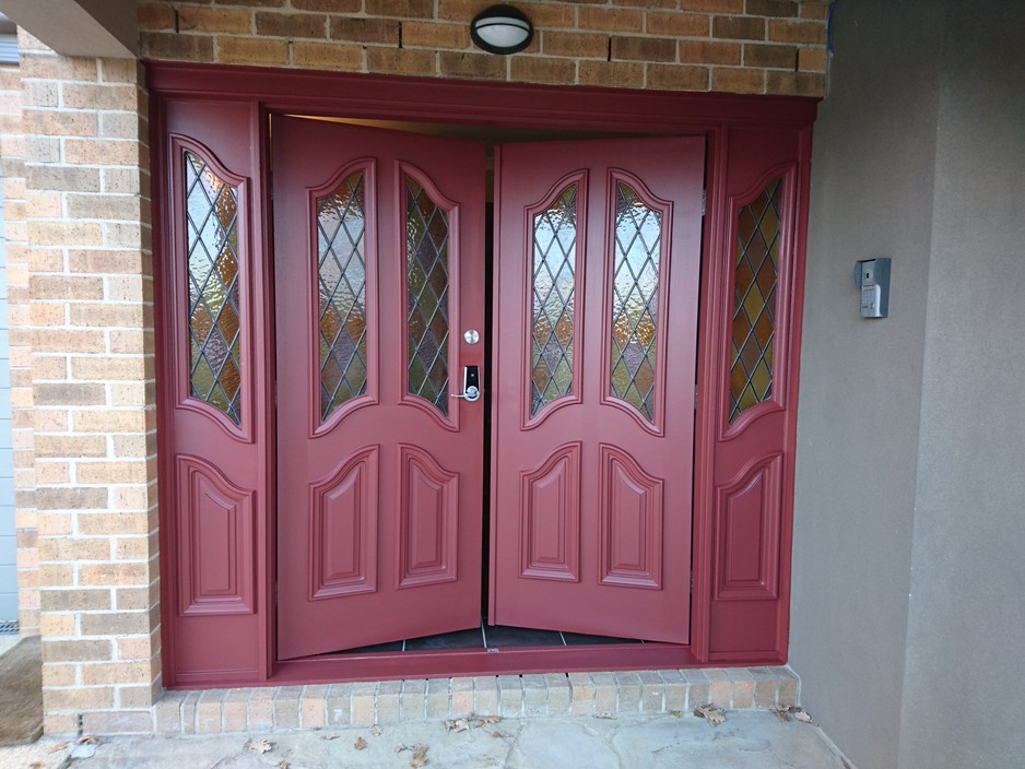 Blue Door Painters Pic 1 - Restored from natural timber to Manor Red