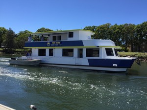 Boyds Bay Houseboats Pic 3