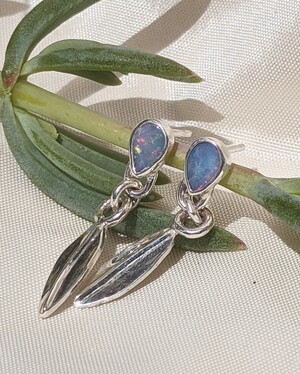 Wombat Fern Jewellery Pic 5 - Opal earrings