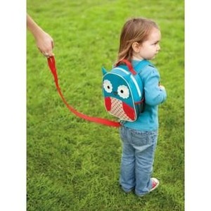 Little Gulliver Pic 3 - Extensive range of child walking harness Skip Hop Own is a backpack and walking harness combo