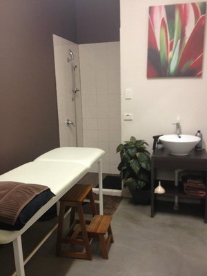 Rawsynergy Pic 5 - Waxing Tanning room