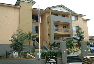 Absolute Waterfront Apartments - Castle Hill Pic 2