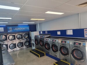 The Wash House Launderette Pic 3 - Brand new machines in a clean and bright new store