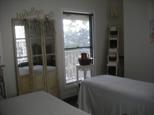 La Vie en Rose Massage & Spa Therapies Pic 2 - Treatment Room 1