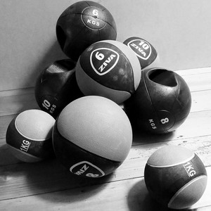 Mammoth Personal Fitness Pic 4 - Medicine Balls