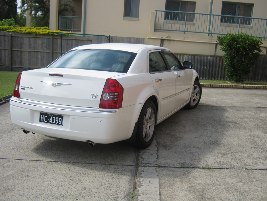 Kingscliff Coast Limousines Pic 1 - Chrysler 300c latest Model