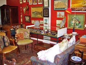 Antique Emporium Pic 5