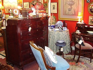 Antique Emporium Pic 2