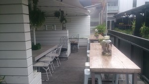 Metropol Bar Pic 2 - The Outdoor Area