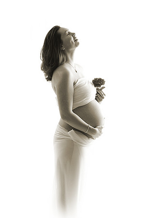 Creative Looks Portrait Photography Pic 4 - maternity mother bliss portrait